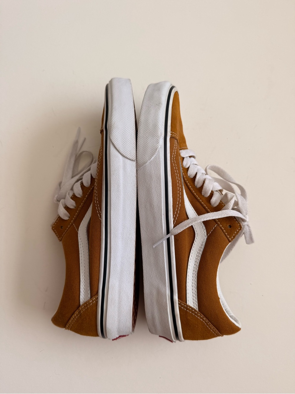 New Vans Old Skool Suede Sneakers in Mustard / Gold and White - Picture 4 of 7